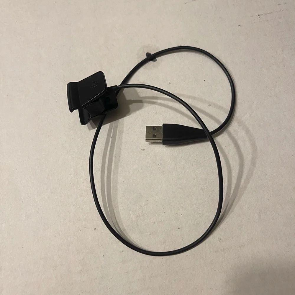 Fitbit HR Charger Working Condition